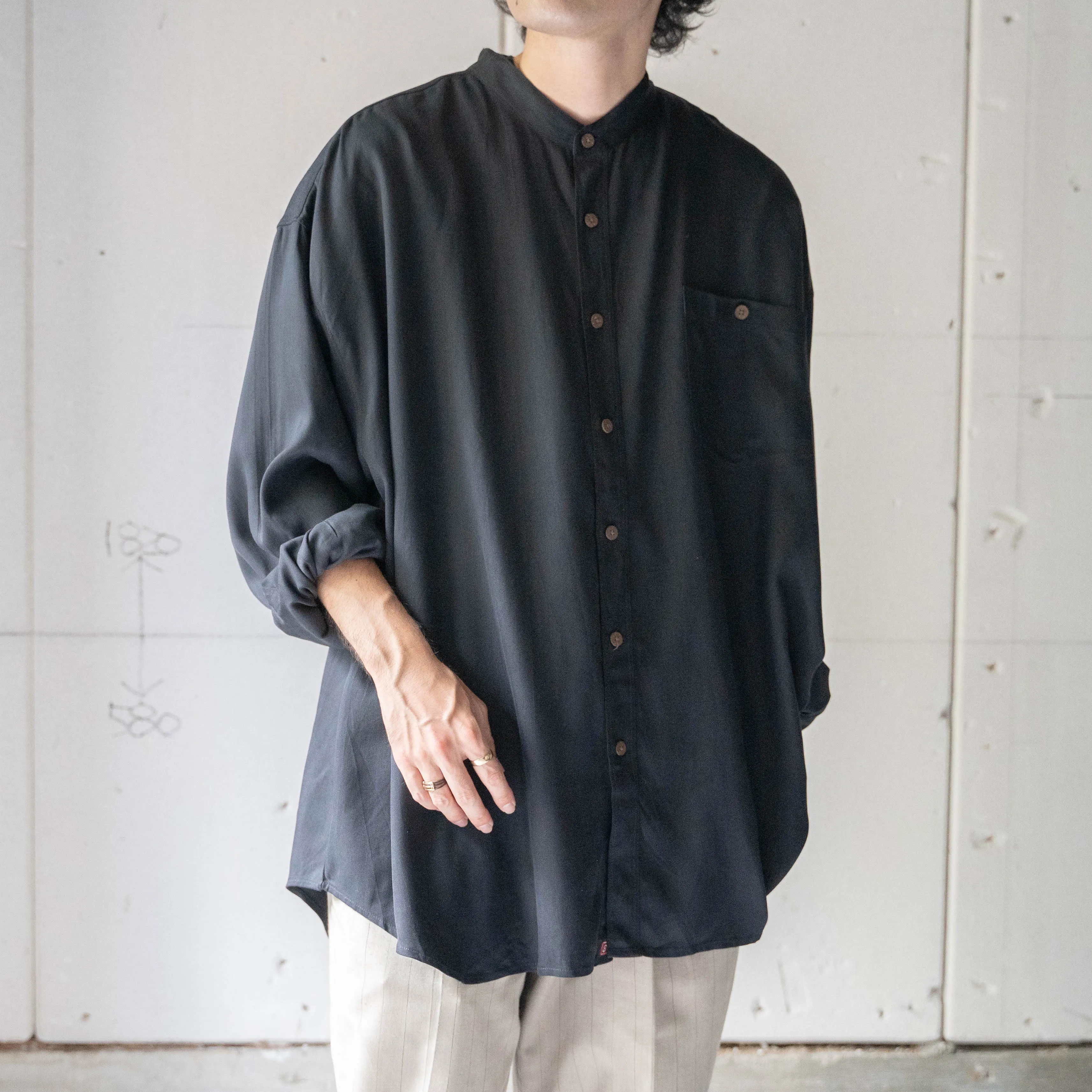 1990s black color all silk no collar shirt