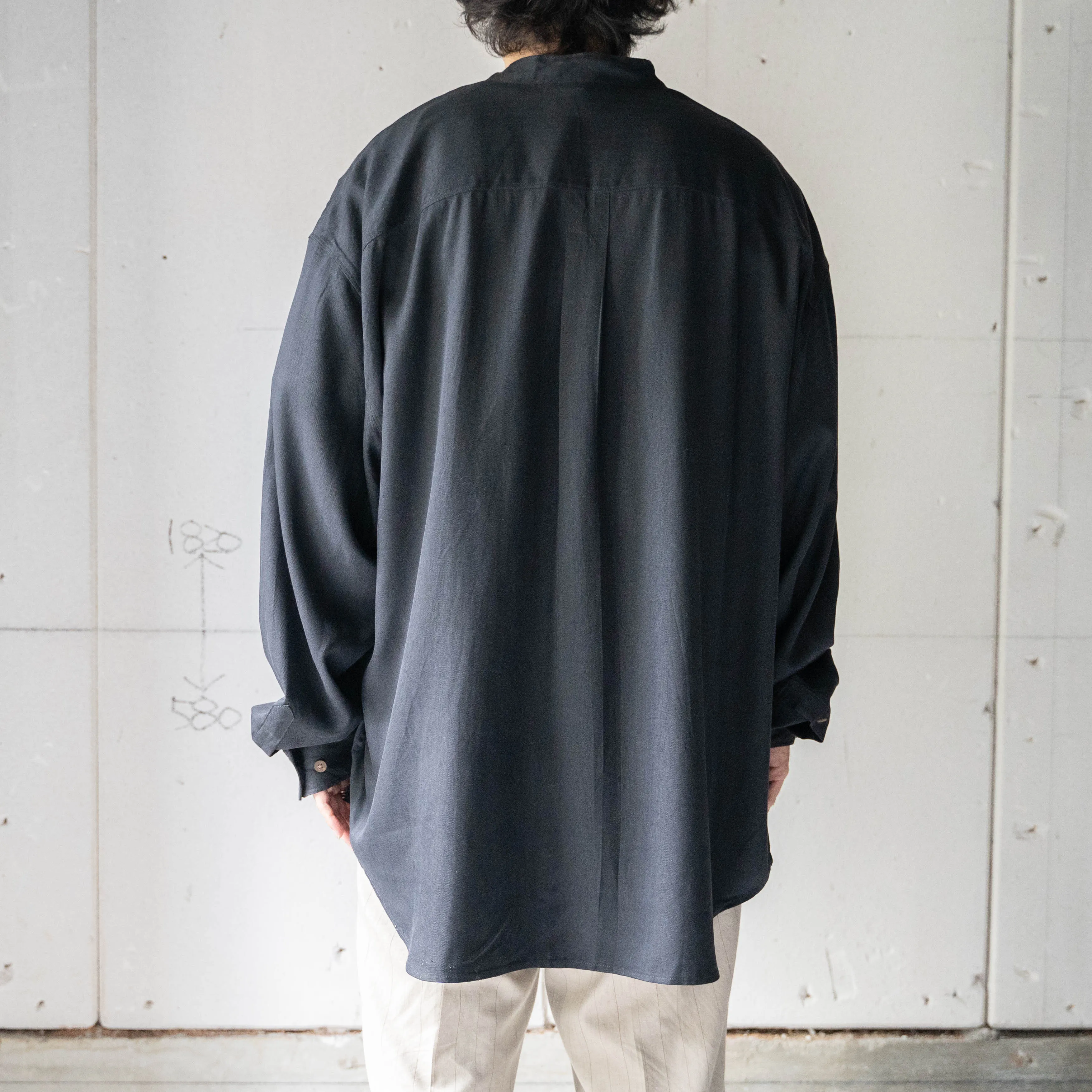 1990s black color all silk no collar shirt