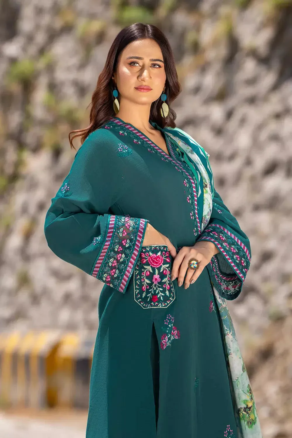 3PC Embroidered Unstitched Cambric Suit KSDE-2818