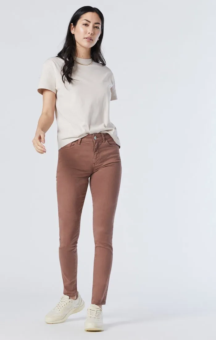 ALISSA SUPER SKINNY IN ACORN SATEEN TWILL