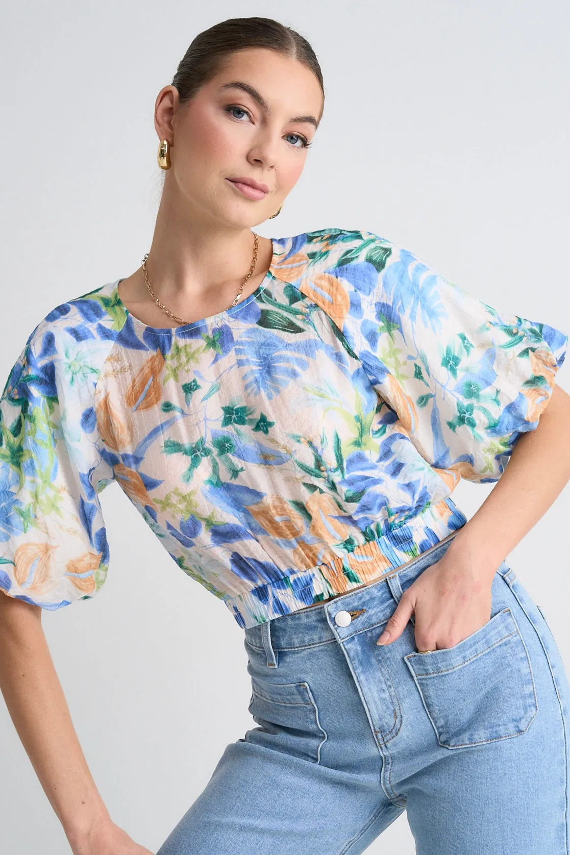 Optimized Title: Ayres Womens Short Sleeve Crew Neck Tropical Floral Top in Blue and Orange