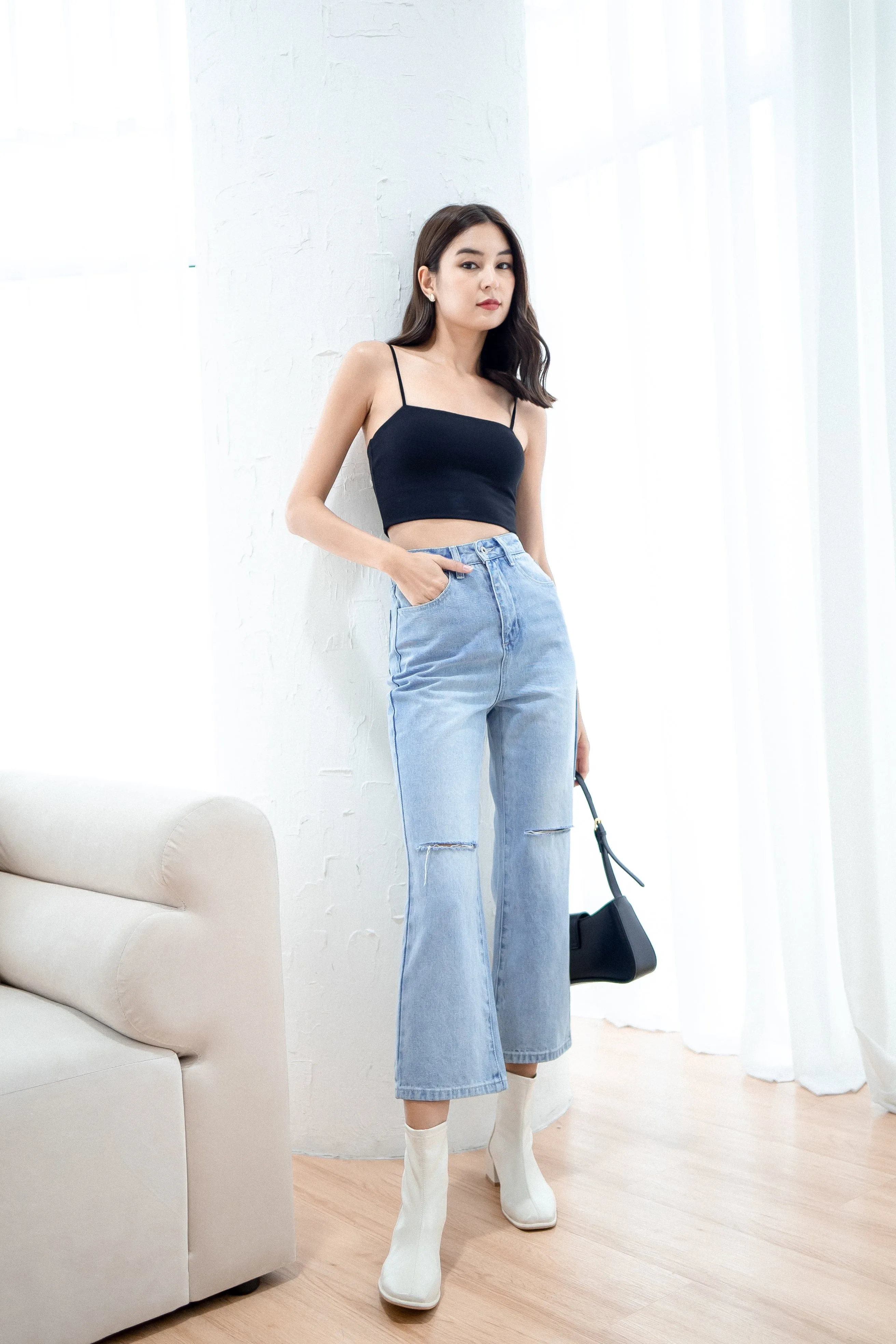 HANSEL SLIT DENIM JEANS IN LIGHT