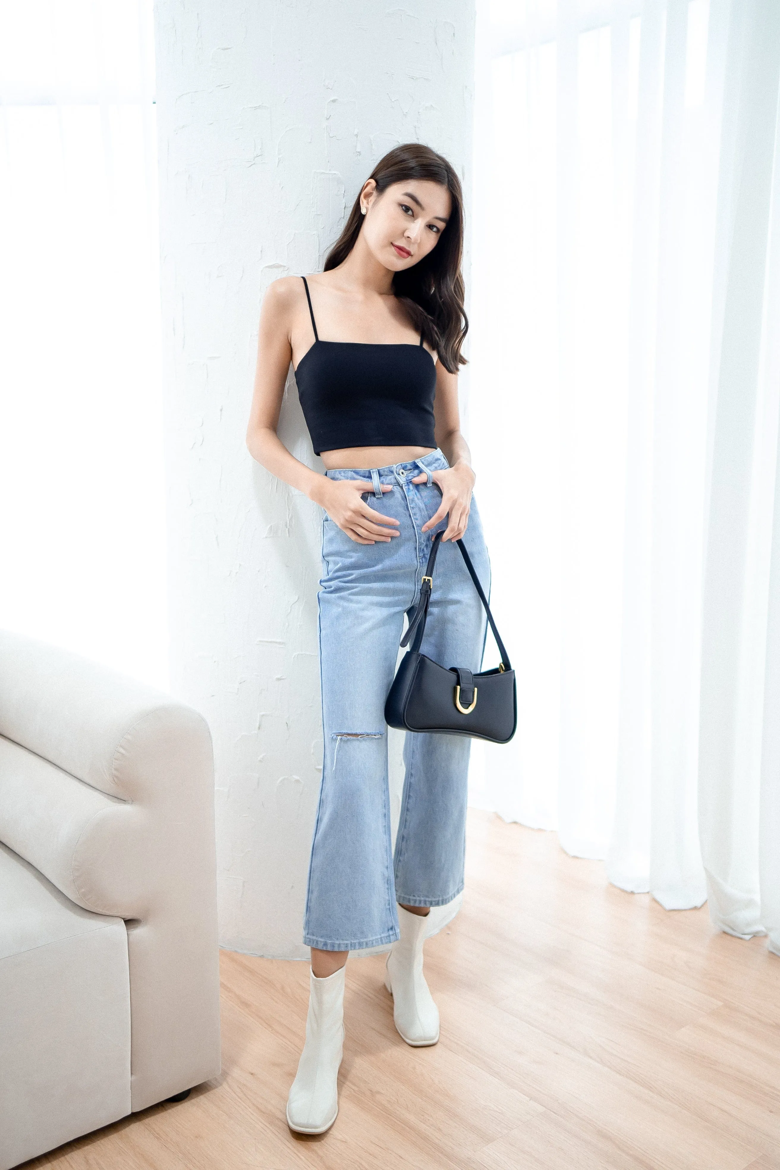 HANSEL SLIT DENIM JEANS IN LIGHT