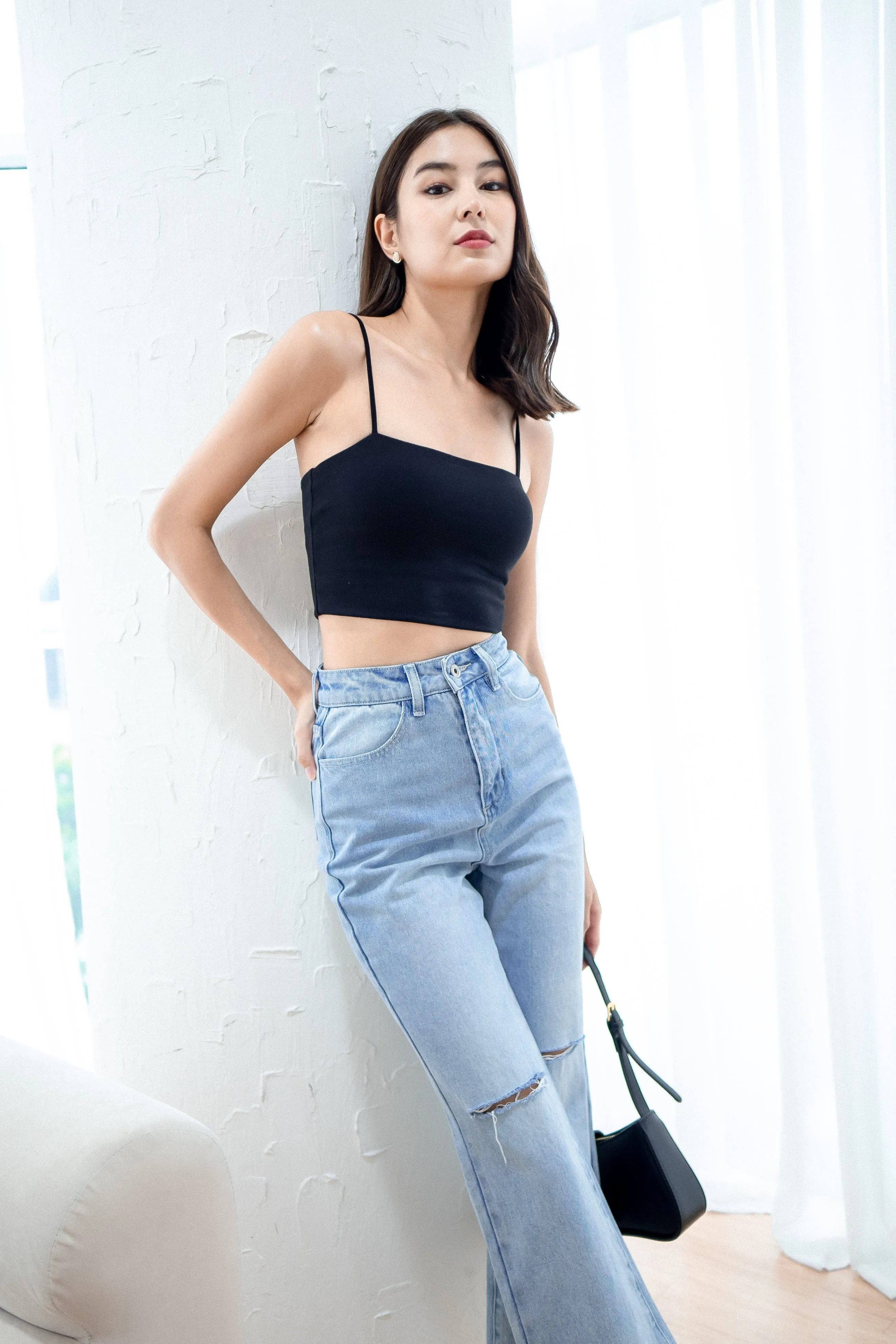 HANSEL SLIT DENIM JEANS IN LIGHT