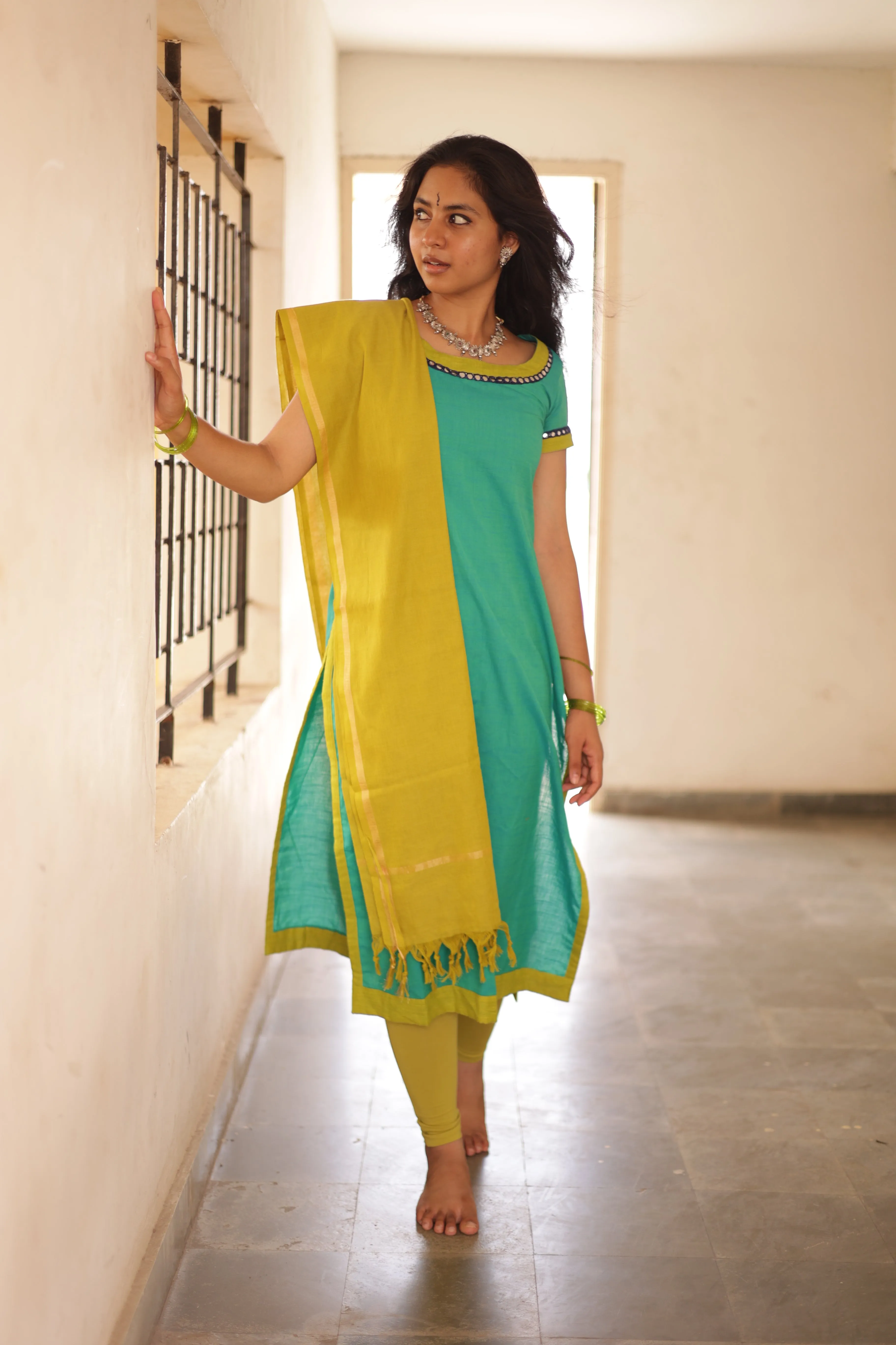 Kaakha Kaakha Jyotika Aqua Blue & Lime Green (Kurti Dupatta)