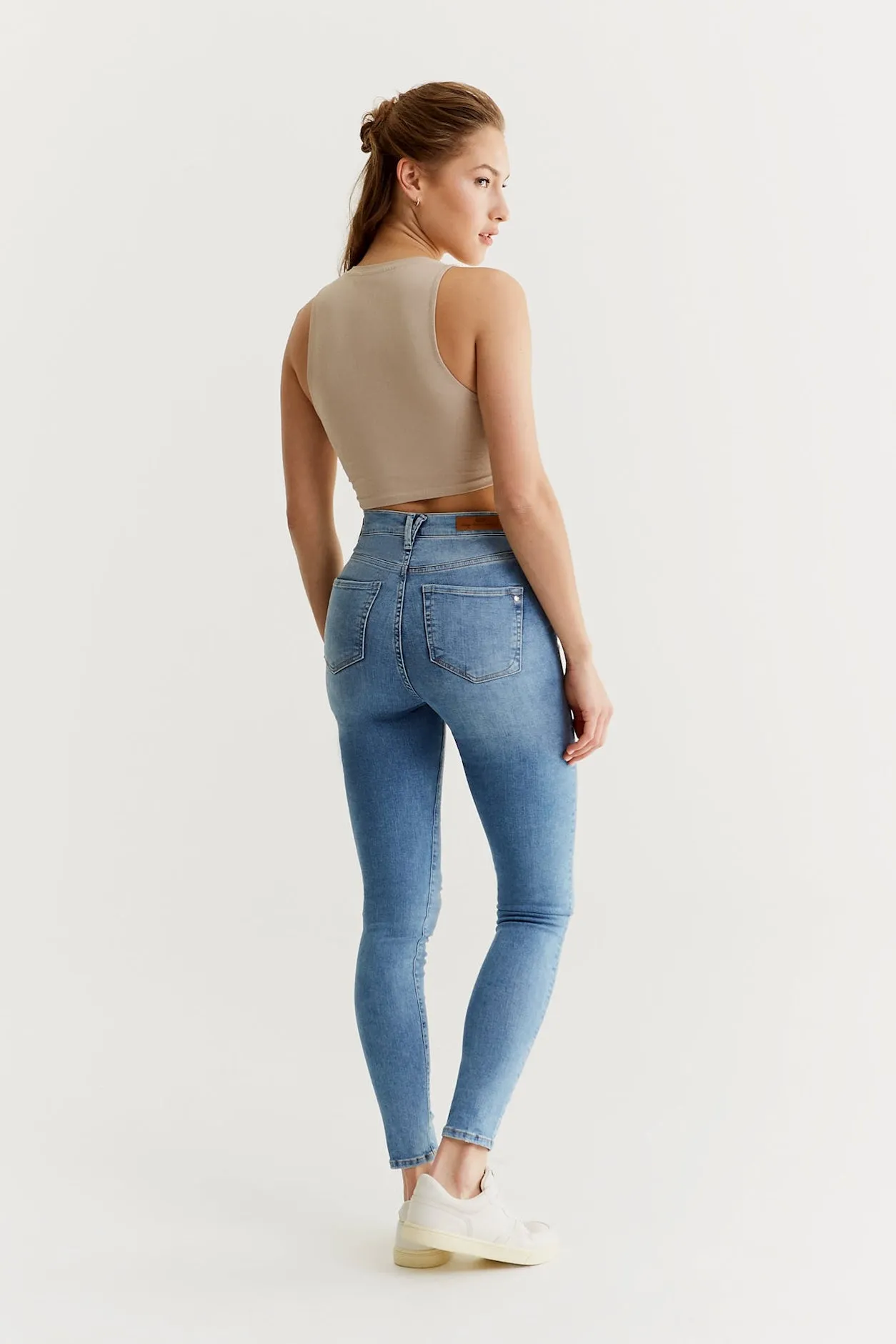 Lisa Ultra High Waist 5 Pocket Jeans Light Blue