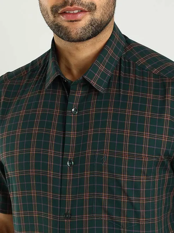 Men Checked Half Sleeve Cotton Shirt