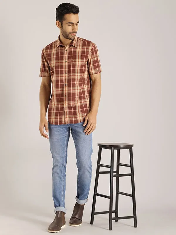 Men Checked Half Sleeve Cotton Shirt