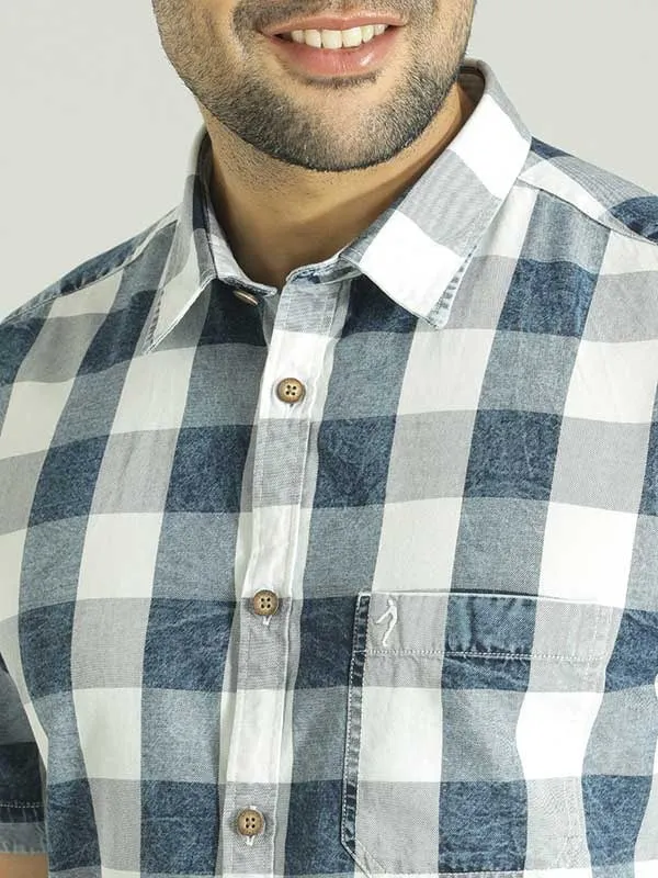 Men Checked Half Sleeve Cotton Shirt