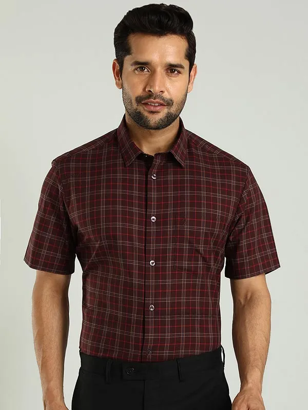 Men Checked Half Sleeve Cotton Shirt