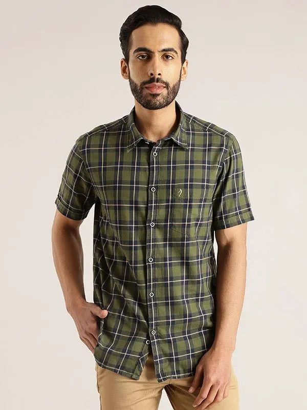 Men Checked Half Sleeve Cotton Shirt