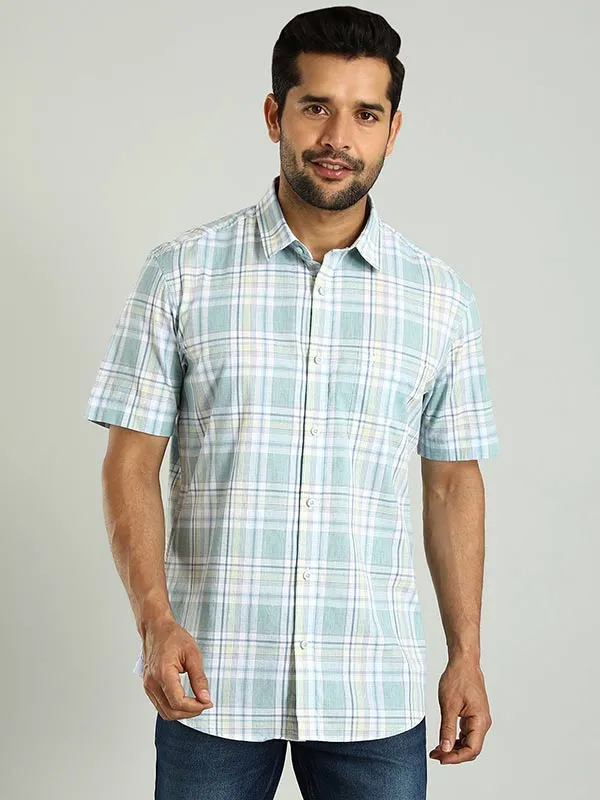 Men Checked Half Sleeve Cotton Shirt