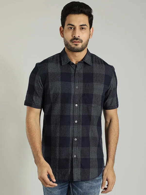 Men Checked Half Sleeve Cotton Shirt