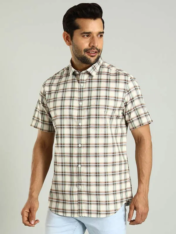 Men Checked Half Sleeve Cotton Shirt