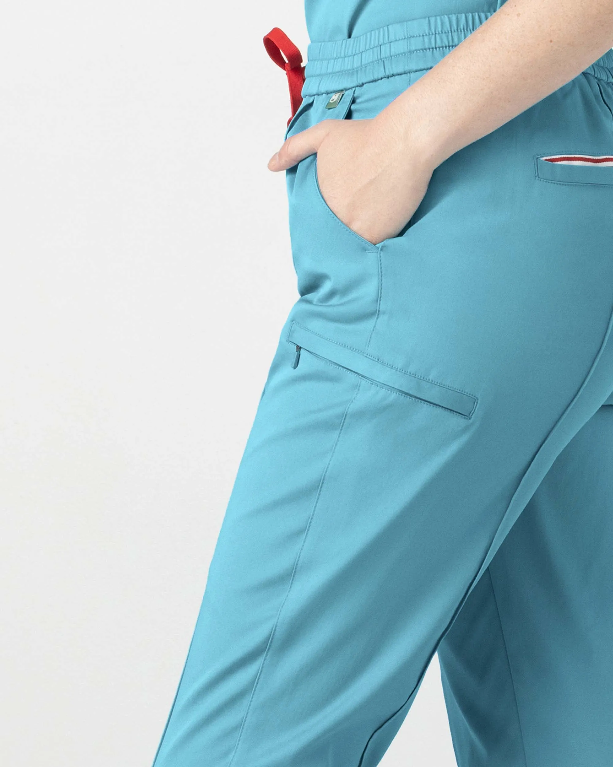 TENCEL™ Sicily‎ ‎ Pintuck Tapered Scrub Pants